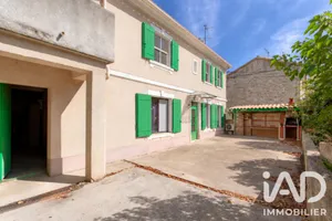 Maison de village à Fontvieille (13990)