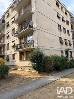 Appartement à Combs-la-Ville (77380)