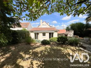 House in Plaisir (78370)