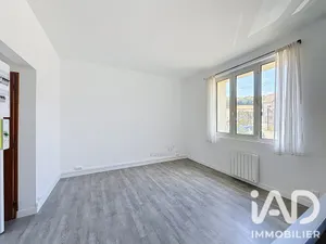 Appartement à Auffreville-Brasseuil (78930)