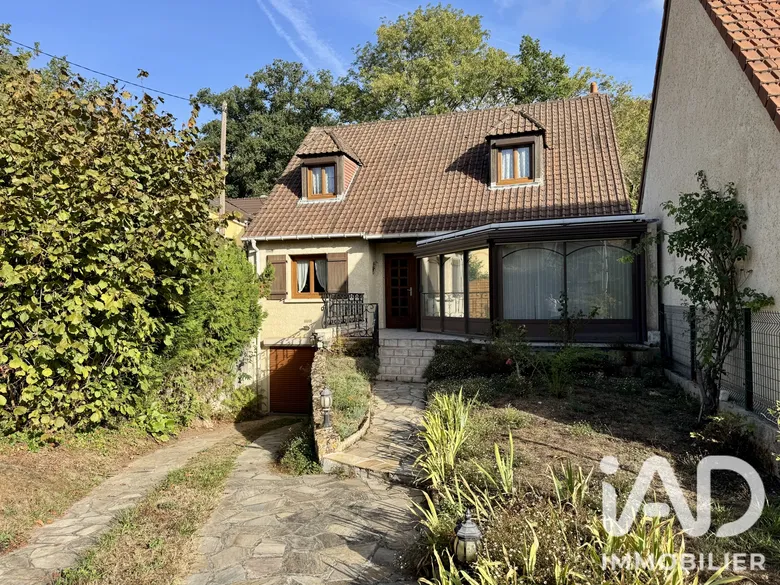 Maison 6 pièces 118 m² · à Gometz-le-Châtel · 118 m² · 470 000 €