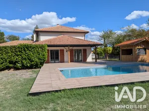 Maison à Carignan-de-Bordeaux (33360)