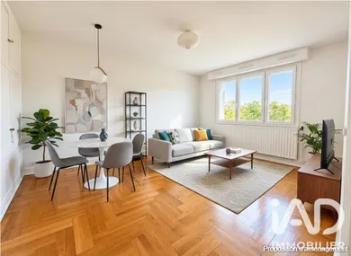 Apartment in Maisons-Alfort (94700)
