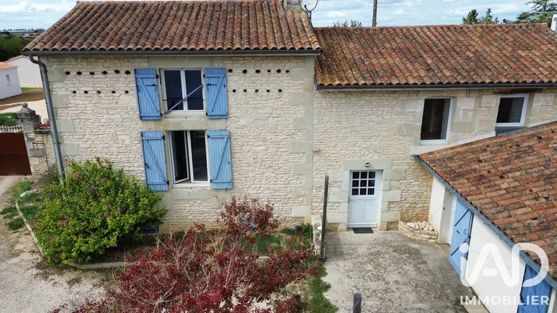 Maison 5 pièces 169 m² · à Saint Martin la Pallu · 169 m² · 215 000 €