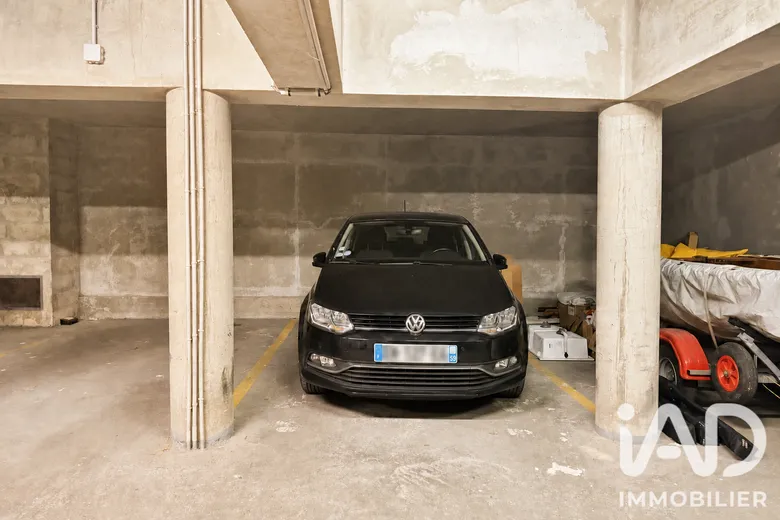 Parking 12 m² · à Paris · 12 m² · 26 000 €