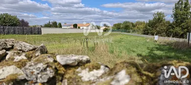 Terrain à bâtir à Pouillé (85570)