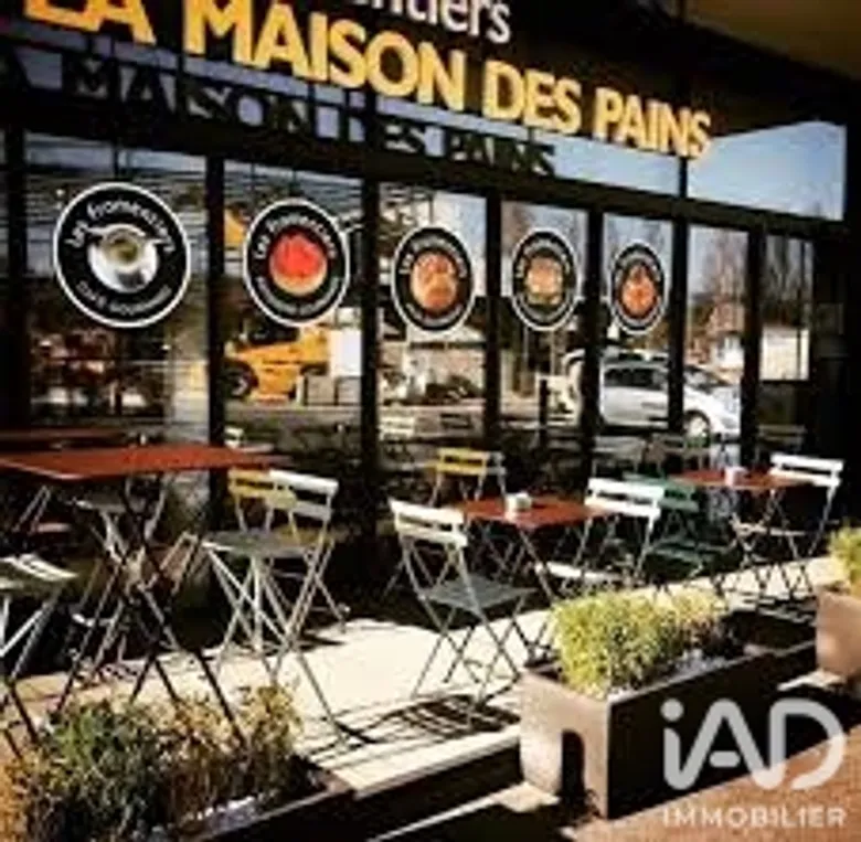 Restauration rapide à Fréjus (83600) · 207 m² · 728 000 €