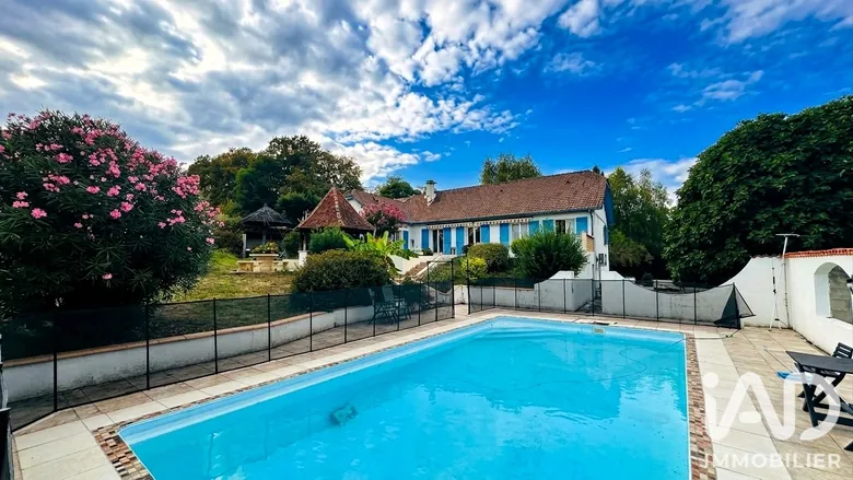 Maison 5 pièces 176 m² · à Caubios-Loos · 176 m² · 415 000 €