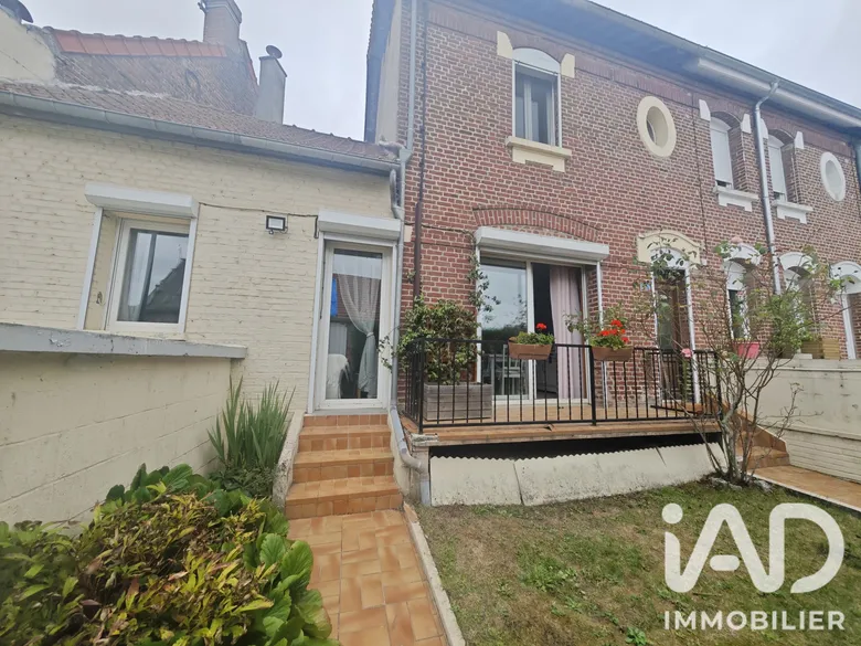 Maison 5 pièces 123 m² · à Étricourt-Manancourt · 123 m² · 125 000 €