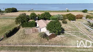Maison à Saint-Ciers-sur-Gironde (33820)