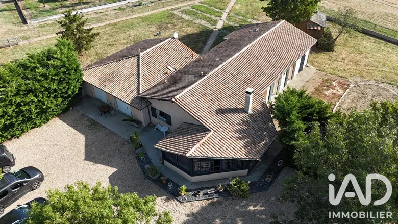 Maison 7 pièces 145 m² · à Saint-Ciers-sur-Gironde · 145 m² · 238 000 €