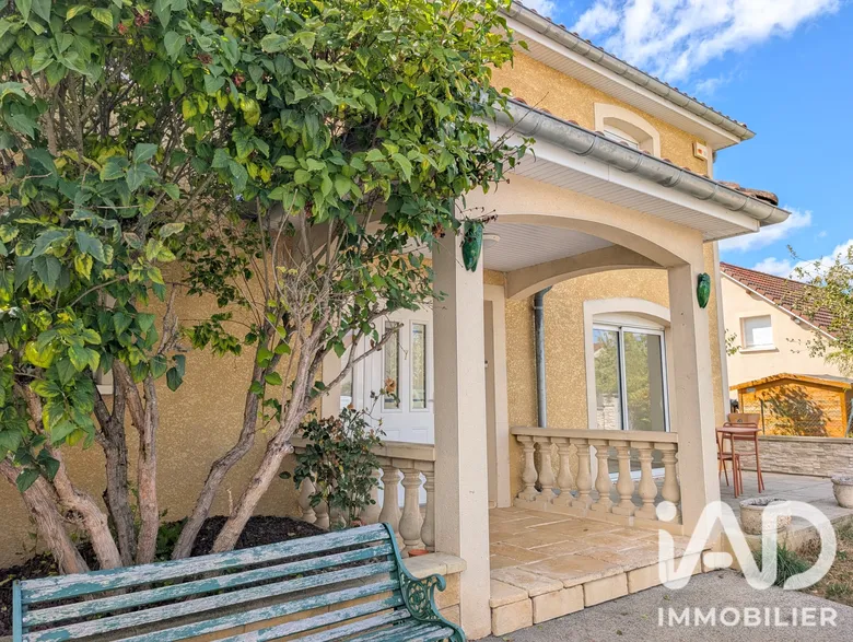 Maison 6 pièces 165 m² · à Sarry · 165 m² · 295 000 €