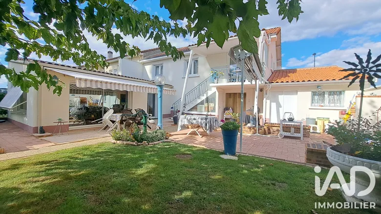 Maison 6 pièces 160 m² · à Marsac-sur-l'Isle · 160 m² · 269 000 €