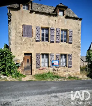 Maison traditionnelle à Saint-Laurent-d'Olt (12560)