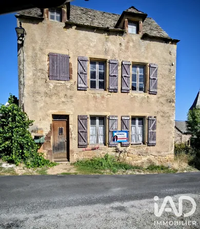 Maison traditionnelle à Saint-Laurent-d'Olt (12560)