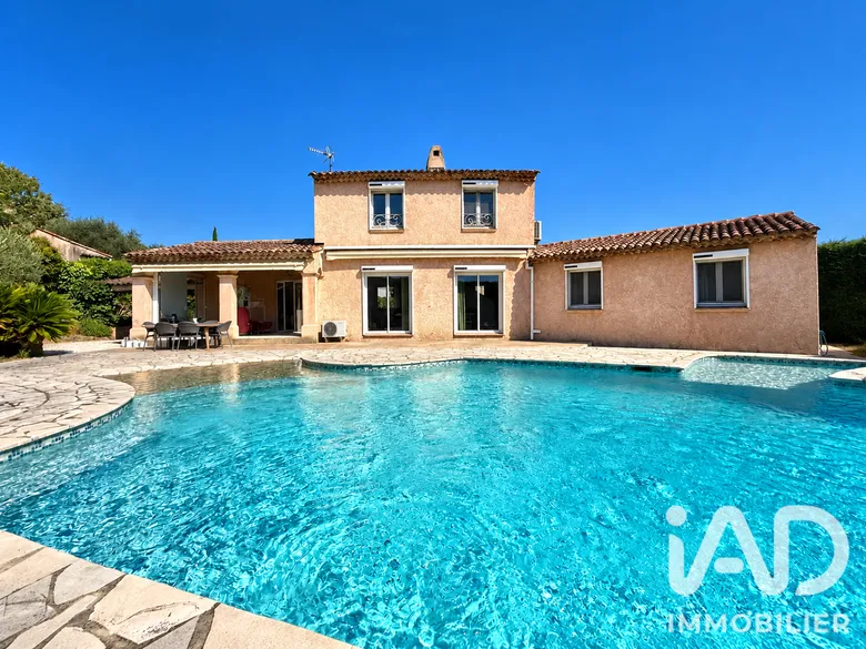 Maison 7 pièces 127 m² · à Valbonne · 127 m² · 750 000 €