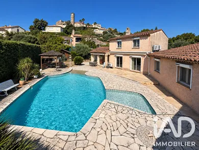 Traditional house in Valbonne (06560)