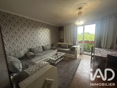 Apartment in Morangis (91420)