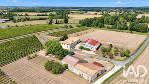 Maison de campagne à Baignes-Sainte-Radegonde (16360)