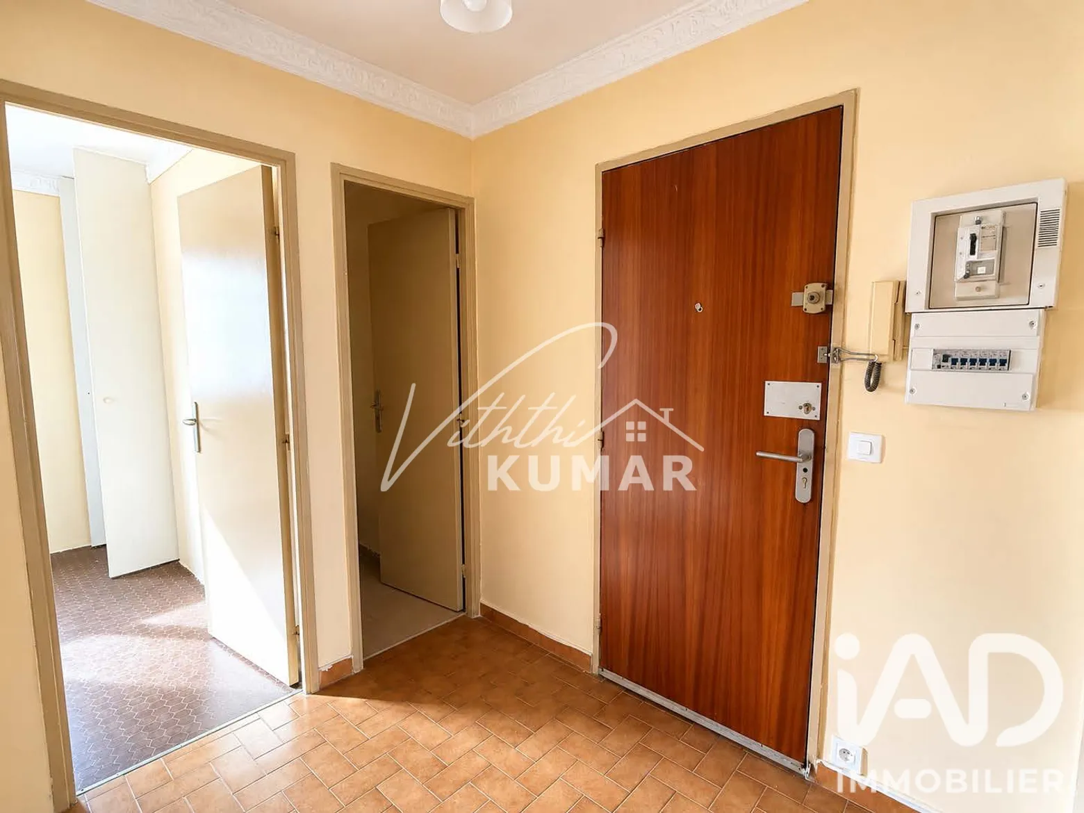 Vente appartement à Garges-lès-Gonesse (95140) : appartement 2 pièces 53 m² - 2099578 — 2