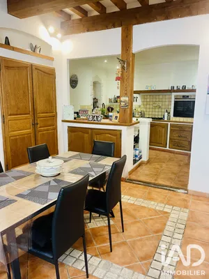 Townhouse in Vedène (84270)