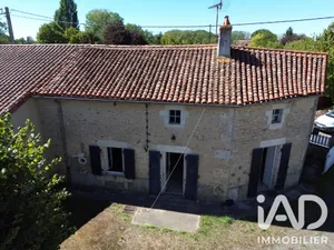 Garage à Usson-du-Poitou (86350)