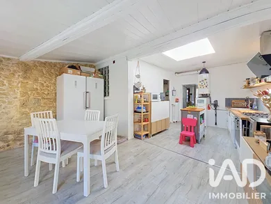 Townhouse in Brie-Comte-Robert (77170)