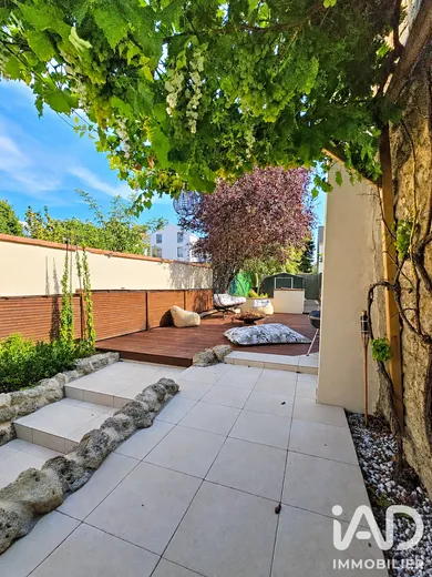 Townhouse in Brie-Comte-Robert (77170)
