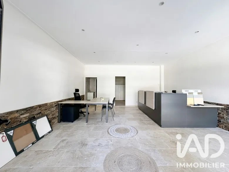 Murs commerciaux à Grimaud (83310) · 48 m² · 250 000 €
