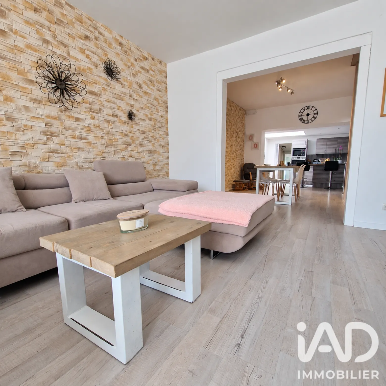 Vente maison à Bruay-sur-l'Escaut (59860) : maison 6 pièces 141 m² - 2106775 — 2