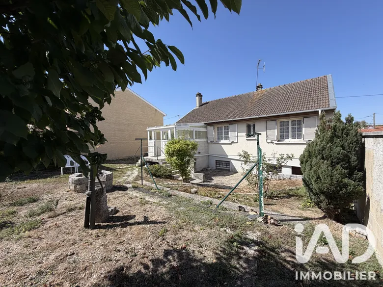 Maison 4 pièces 100 m² · à Fagnières · 100 m² · 175 000 €