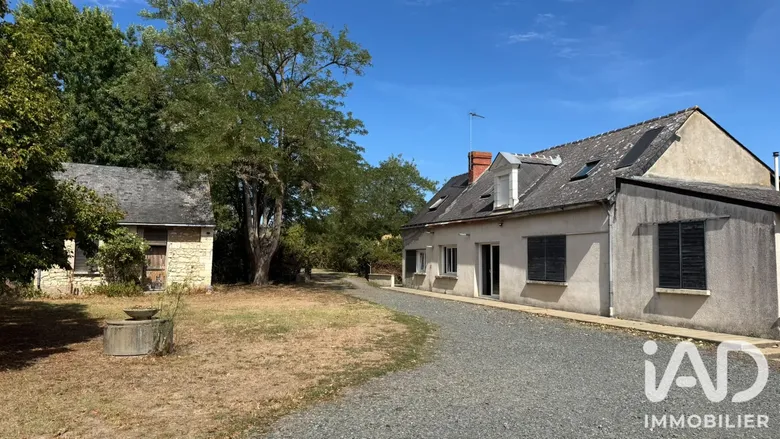 Maison 8 pièces 146 m² · à Les Bois d'Anjou · 146 m² · 260 000 €