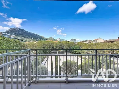 Apartment in Vence (06140)