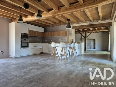 Maison de campagne à Chaunay (86510)