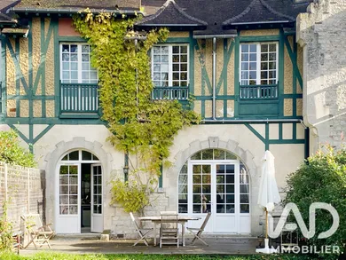 Maison à Vieux-Moulin (60350)