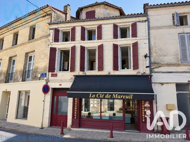 Immeuble à Mareuil (24340)