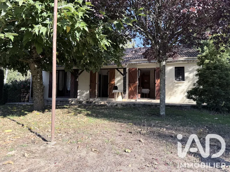 Maison 5 pièces 169 m² · à Saint-Georges-les-Landes · 169 m² · 135 000 €