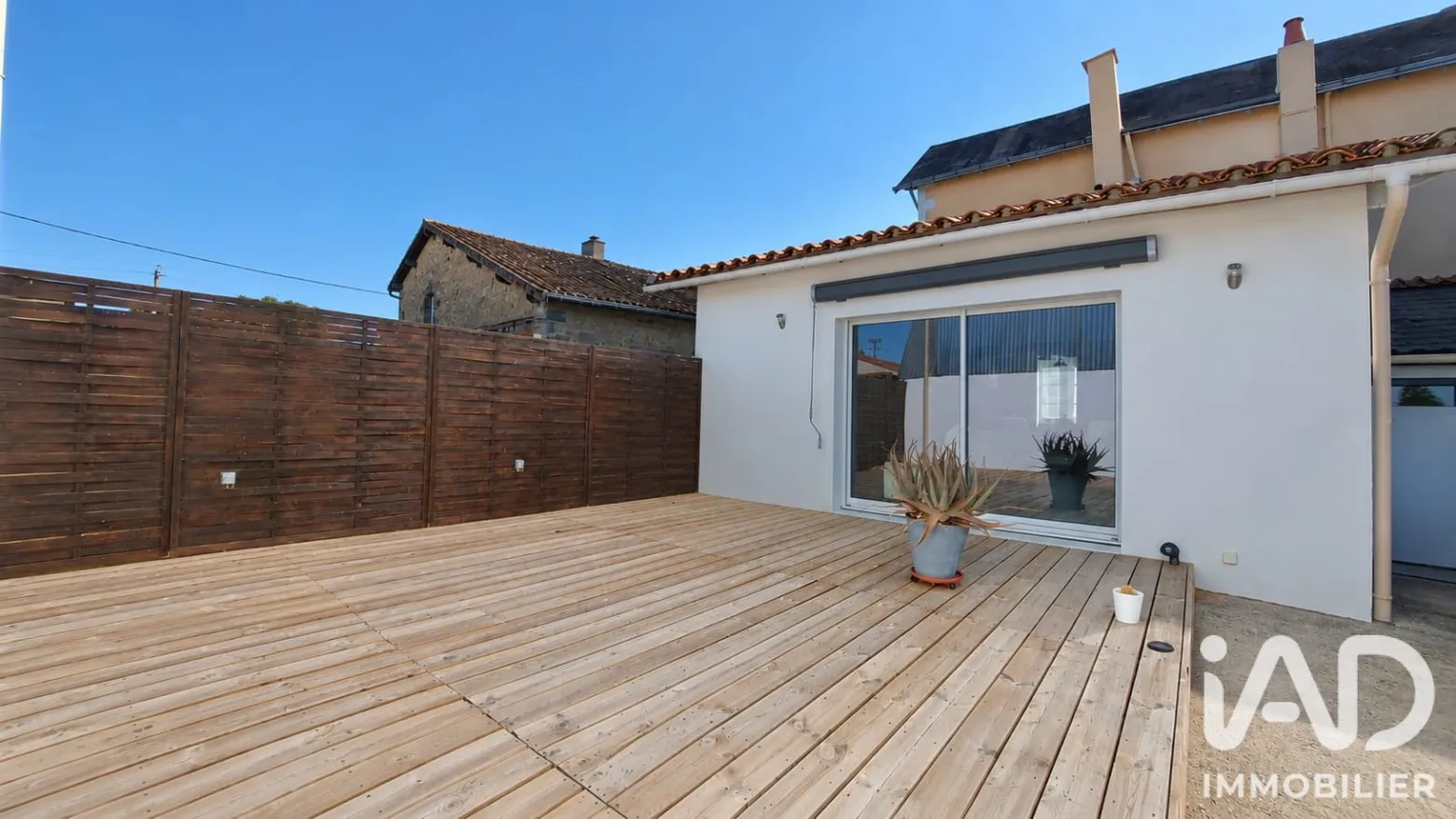 Vente maison à Vasles (79340) : maison 4 pièces 113 m² - 2107327 — 2