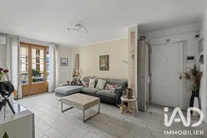Apartment in Aix-en-Provence (13090)