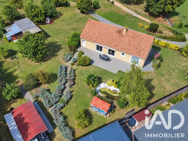 Maison 5 pièces 113 m² · à Pontvallain · 113 m² · 240 000 €