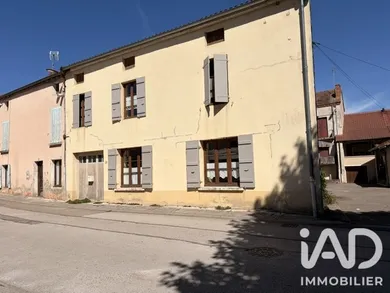Village house in Salornay-sur-Guye (71250)
