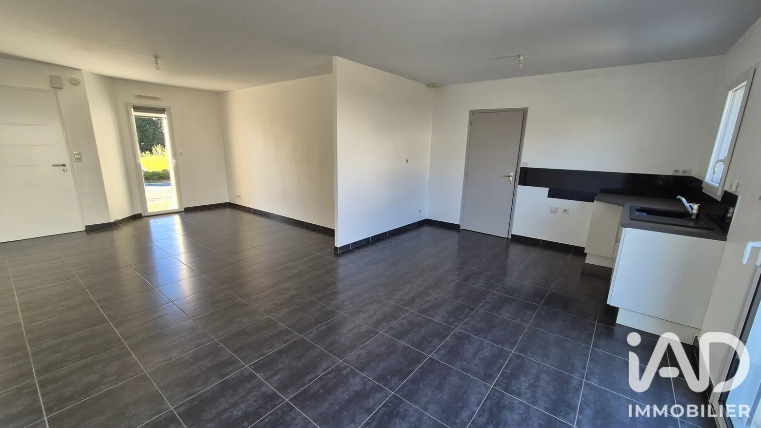Vente maison à La Tessoualle (49280) : pavillon 4 pièces 86 m² - 2104066 — 2