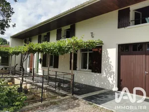 House in Saint-Pey-de-Castets (33350)
