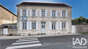 Maison de village à Saint-Savinien (17350)