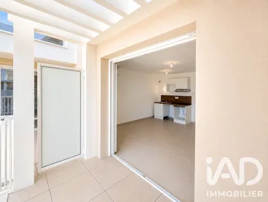 Apartment in Monteux (84170)