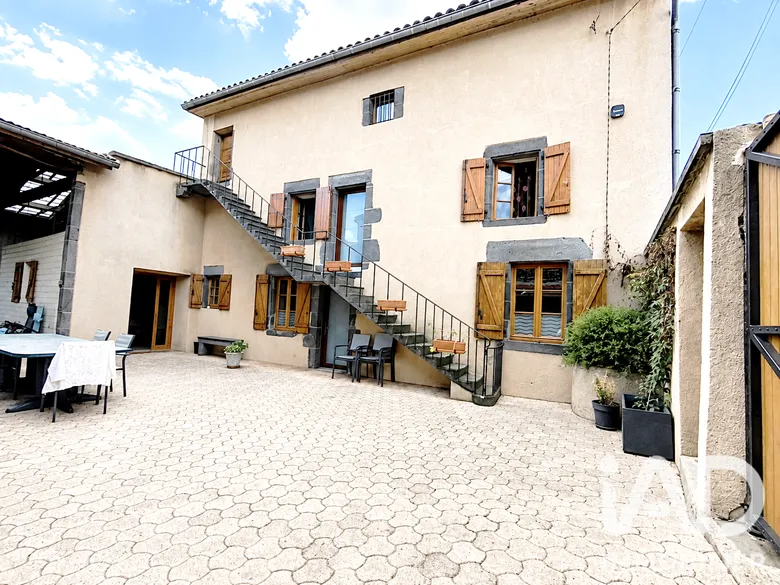 Maison 5 pièces 142 m² · à Gerzat · 142 m² · 255 000 €