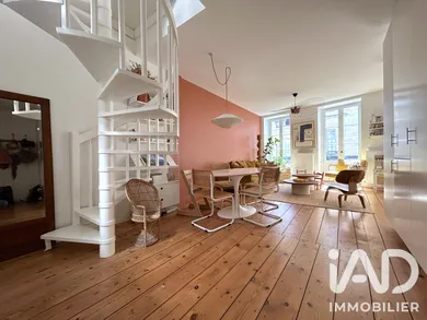 Apartment in Bordeaux (33000)