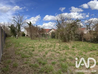 Terrain à bâtir à Le Châtelet-en-Brie (77820)