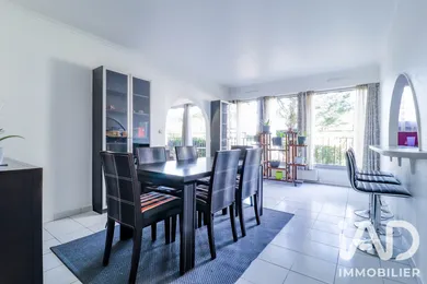 Apartment in Brunoy (91800)