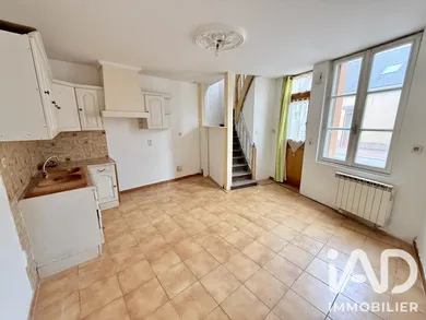 Maison de ville à Château-Gontier (53200)